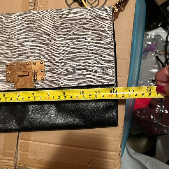 Badgley Mischka Clutch - Picture 8 of 9